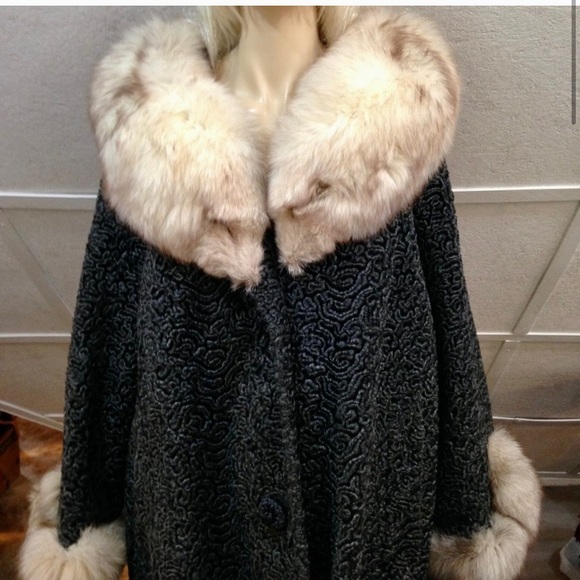 Vintage, Astrakin, France Gray Persian Lamb Swing Coat (tj1120)  This swing coat - Picture 2 of 16